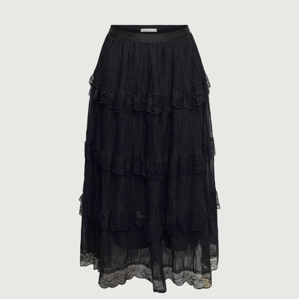 NWT Oak + Fort Tiered Ruffle Skirt